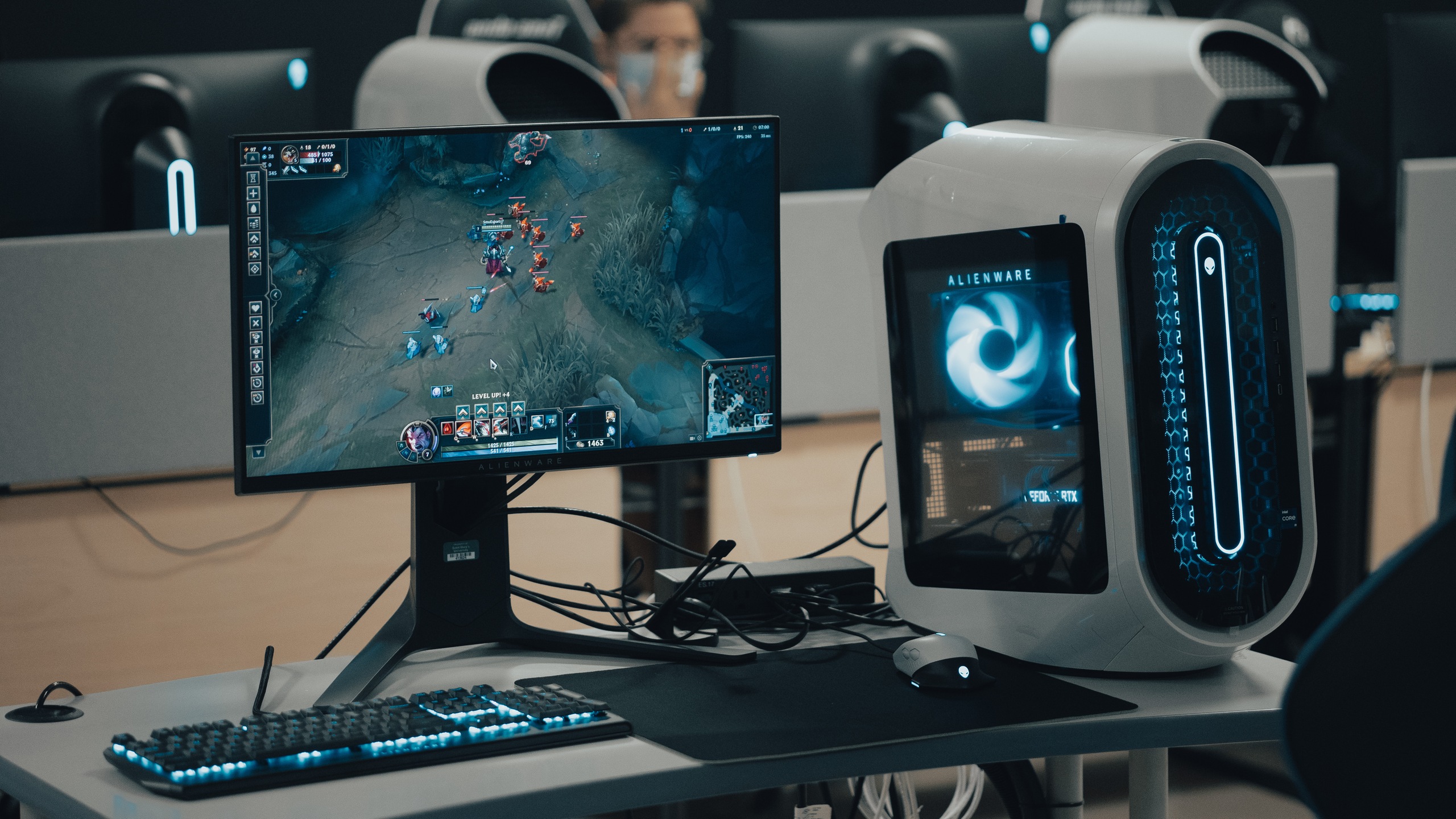 Huskies Esports name 2022-23 League of Legends roster