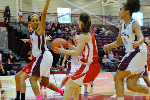 Huskies drop two to Memorial