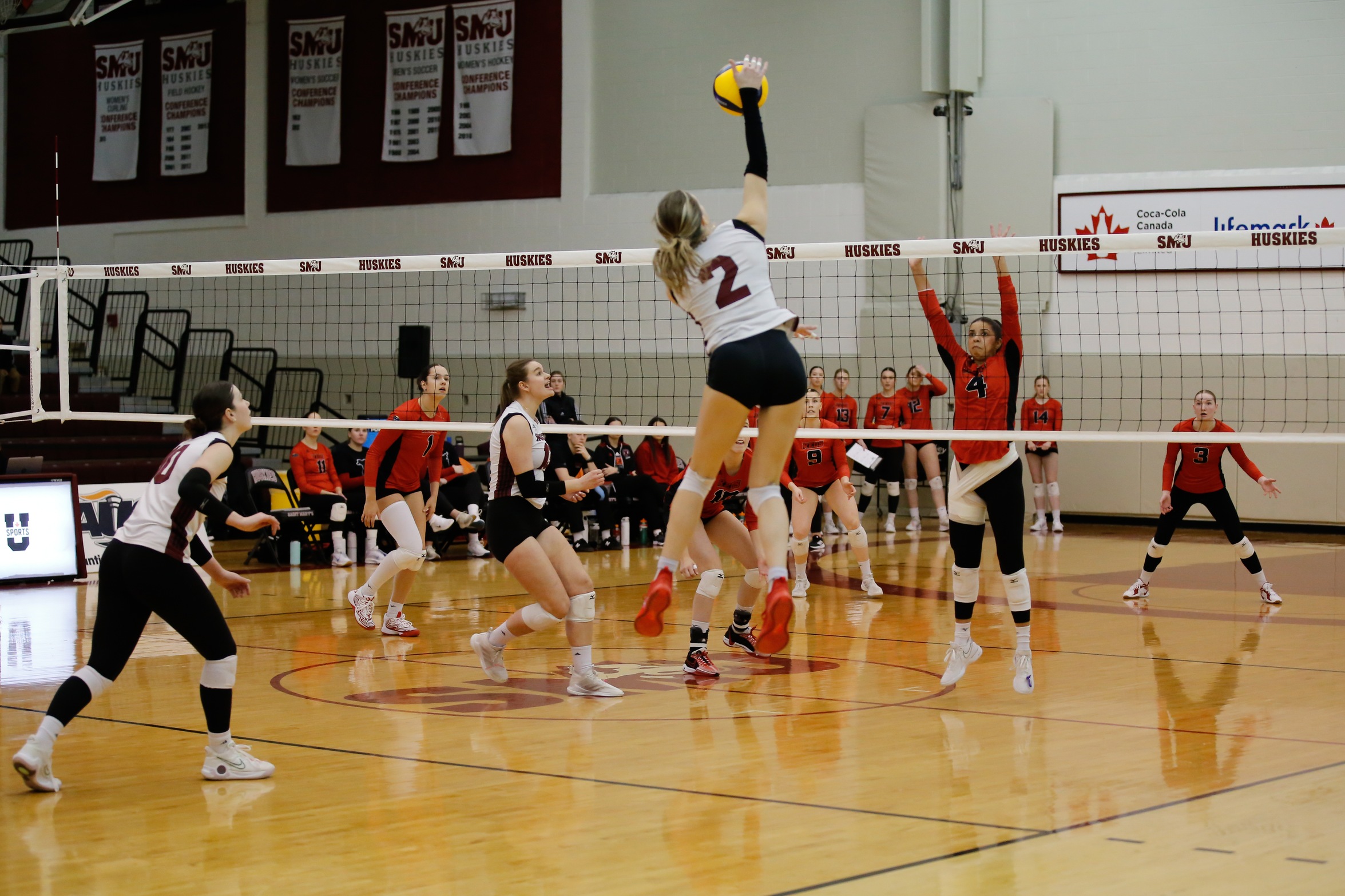 REDS defeat Huskies in five set thriller in game one of AUS semifinal